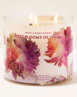 First Blooms Of Spring 3-Wick Candle image number null