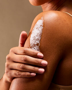 At The Beach Body Wash image number null