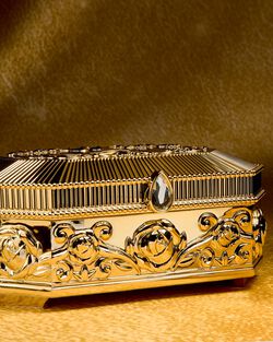 Disney Princess Keepsake Music Box image number null