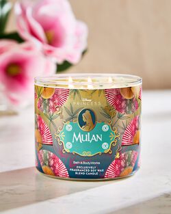 Mulan 3-Wick Candle image number null