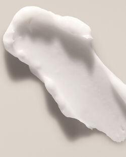 Gingham Ultimate Hydration Body Cream image number null
